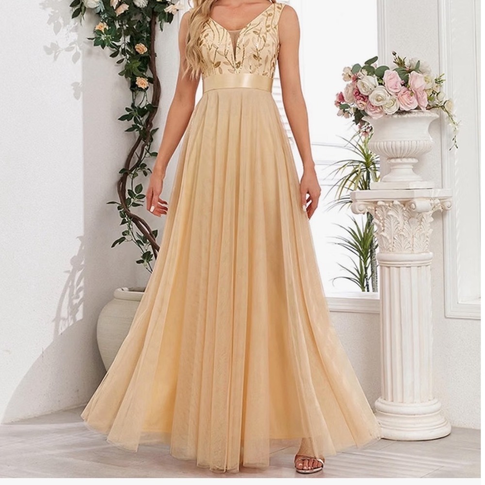 Wear Your Love Maxi Dress Women Size M New Gold Sequin Tulle Formal